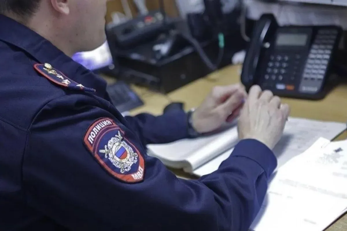 Житель Омска вынес из магазина в Южно-Сахалинске 10 банок кофе